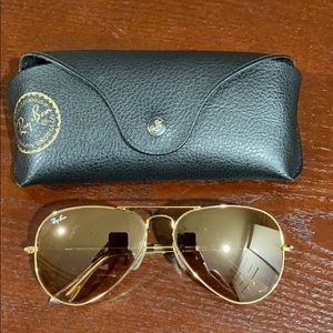 Ray-Ban Gold Aviator Sunglasses